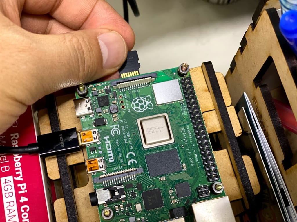 microSD Fabshop